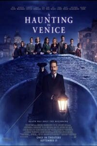 SEIPTV-IPTV abonnemang- A Haunting in Venice-Image depicting a post-World War II Venice murder mystery with retired detective Poirot attending a seance, only to be thrust back into detective work as he unravels a chilling murder | Bild som avbildar en mordgåta i Venedig efter andra världskriget med den pensionerade detektiven Poirot som deltar i en seans, bara för att återigen kastas in i detektivarbete när han löser ett skrämmande mord